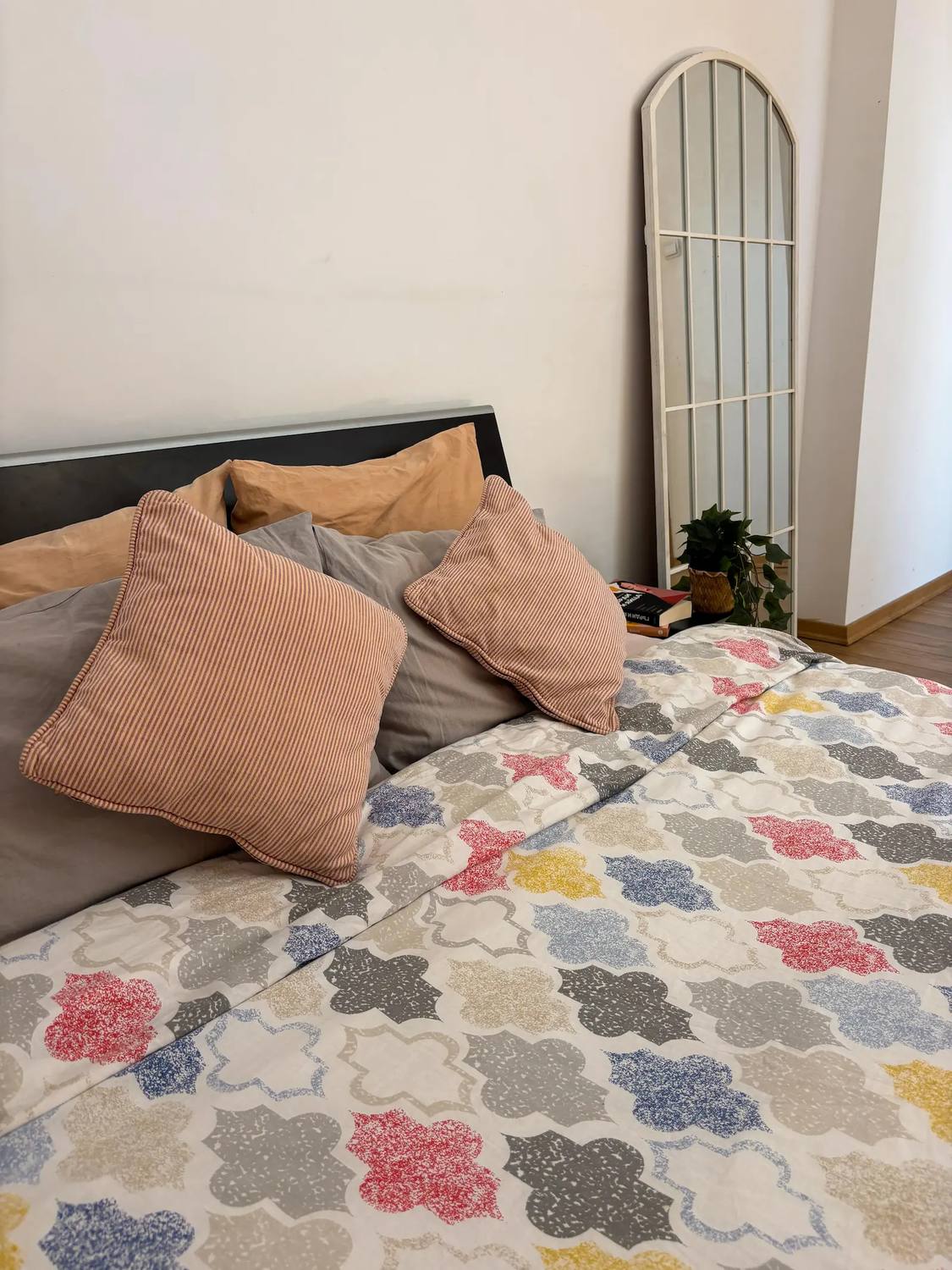 Second large bedroom, Armenească 22 apartment