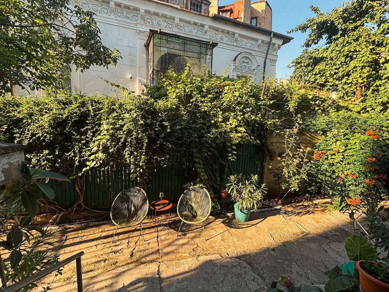 Private garden at the villa, Armenească 22
