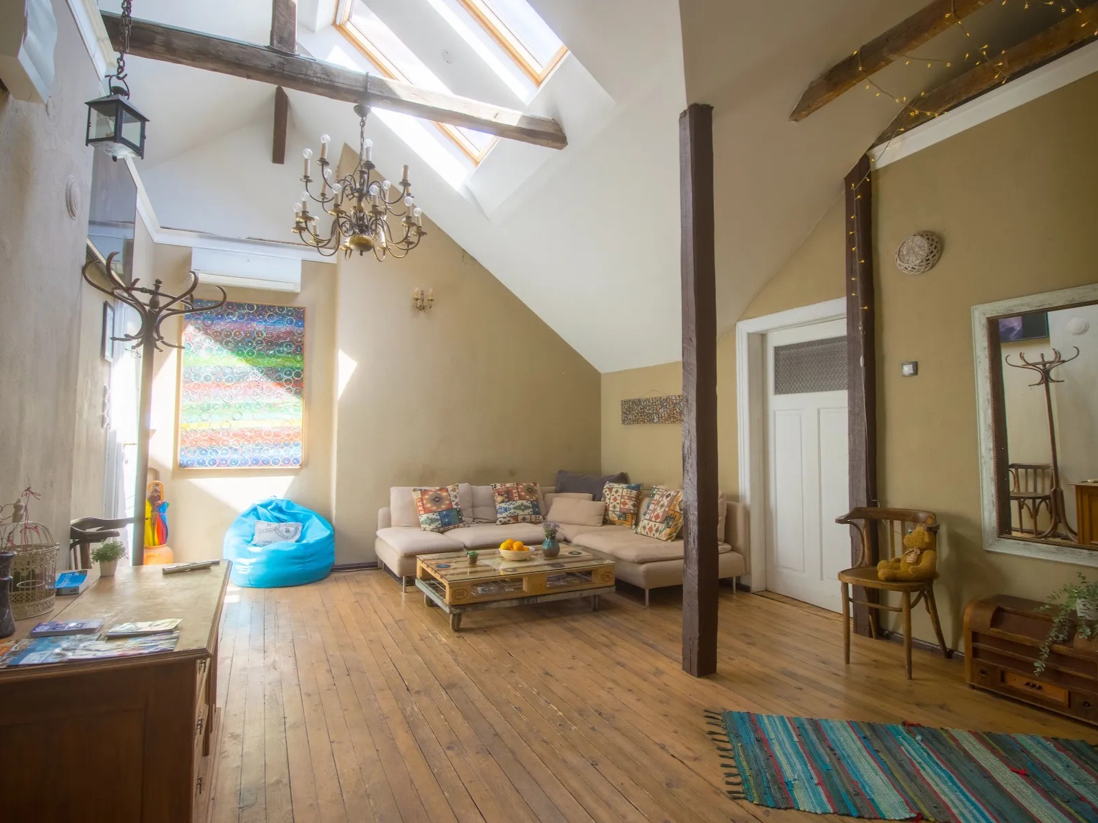 ErasmusPass shared living room in Bucharest